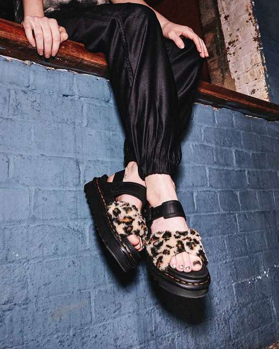 Sandalias Ligeras Dr. Martens Voss Fluffy Faux Fur Strap Mujer Negros/Marrom MX-45968